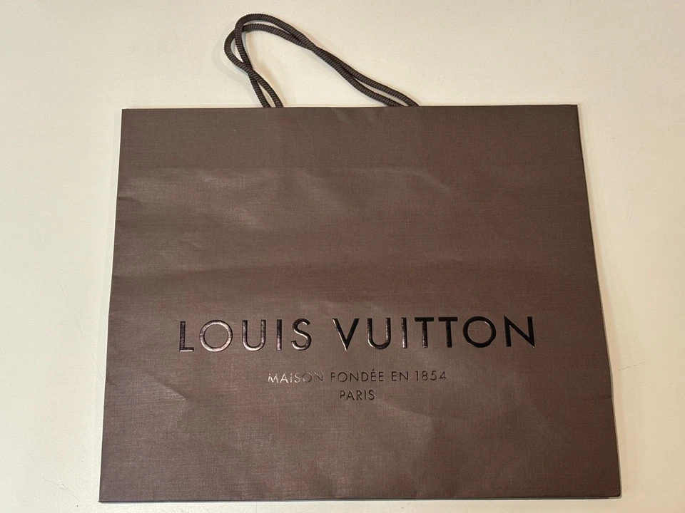 Lot of 18 Vintage Assorted Designer or Special Store Paper Shopping Bag - Image 4 of 4