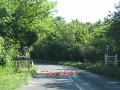PHOTO  APPROACH TO HORTON CUM STUDLEY  2011