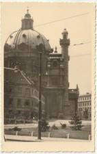VIENNA - WIEN - AUSTRIA - AUSTRIA - KARLSKIRCHE - PHOTOGRAPHIC -67740-