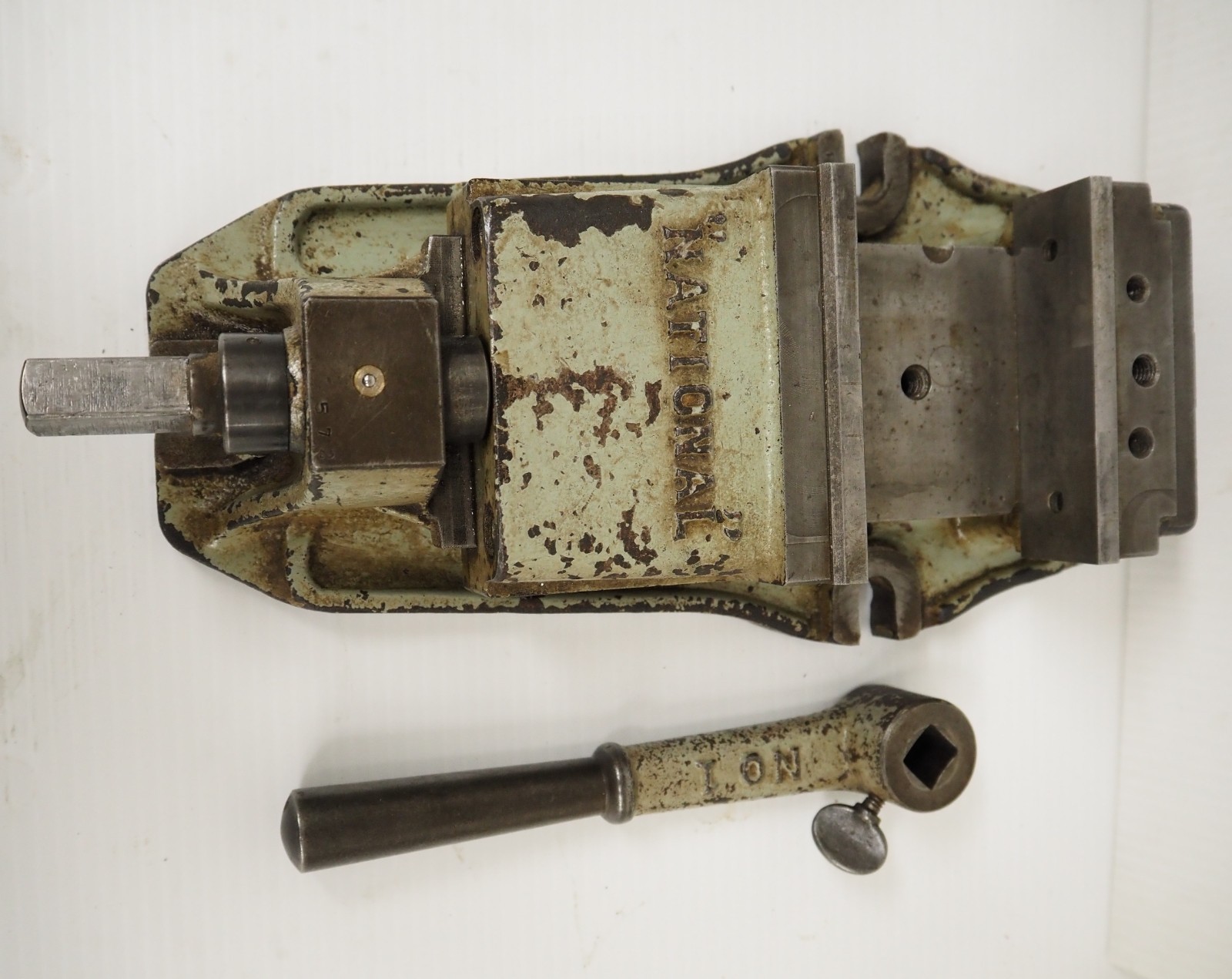 NATIONAL Milling Machine Vise w/ Handle, 4-5/16" Width 2-3/4" Opening