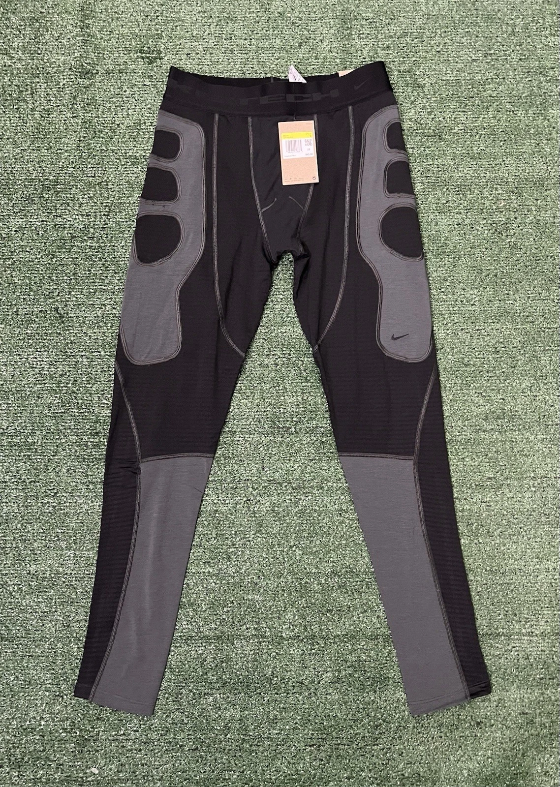 Nike Tech Therma-Fit Base Layer Compression Tights Mens Size Small HV1379-010
Opens in a new window 