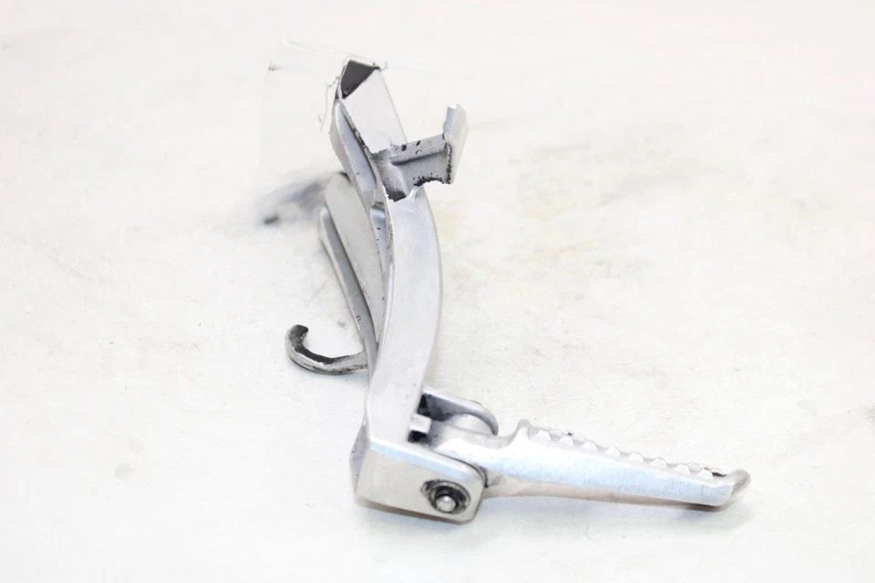 05-23 HONDA CBR600RR OEM CLAVIJA TRASERA DERECHA PASAJERO Foto 4 de 4