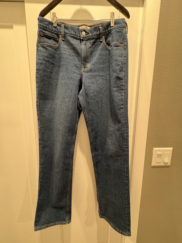 Abercrombie & Fitch The 90s Straight Mid Rise Jeans Dark Wash Blue 30 Long