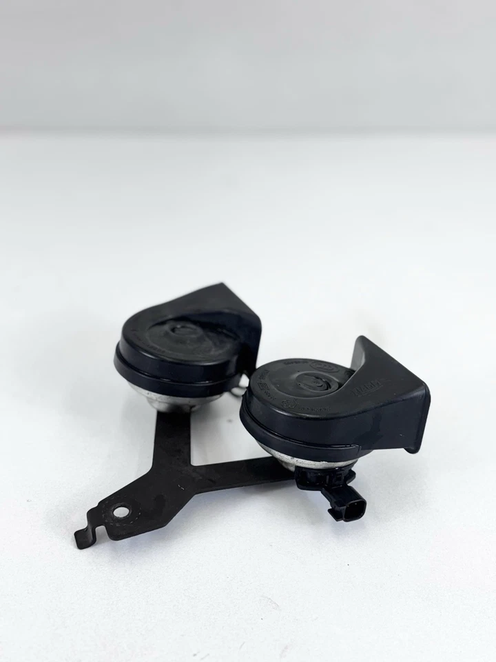 Conjunto de bocina con soporte Ford F150 2009-2014 OEM A046495 #061 Foto 3 de 4