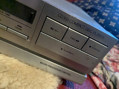 CD303 COMPACT disc player