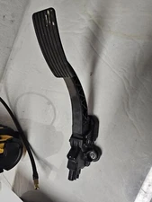 2016 Dodge Journey Accelerator Pedal