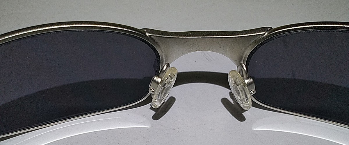 NOS Vintage Oakley Square Wire 2.0 RARE Y2K Silver Blue NOS Vintage Oakley Square Wire 2.0 RARE Y2K Silver Blue