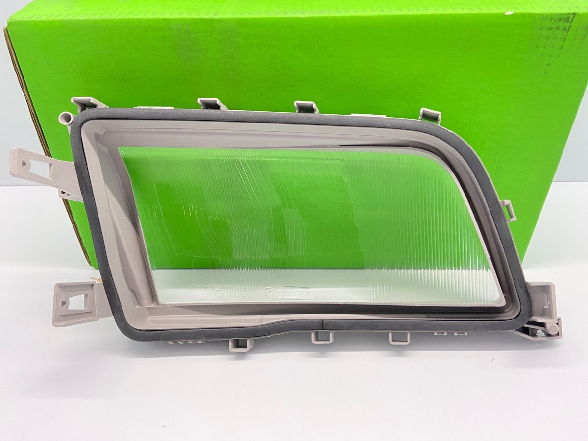 Headlight Lens Left For BENZ W202 93-96 2028201766 085292 OEM