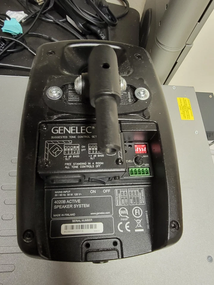 GENELEC 4020B 4" TWO-WAY Bi-Amplified QUALITY ACTIVE LOUDSPEAKER  Studio Speaker - Image 3 of 3