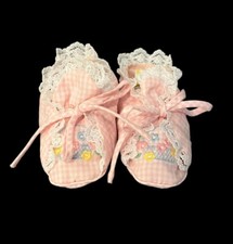 Vintage Embroidered Lace Trim Pink Checkered Girls Infant Baby Booties 3-6 mths.