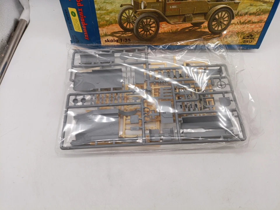 Samochol zwiadowczy M.M.G.S. 1/35 RPM kit §§ - Immagine 4 di 4