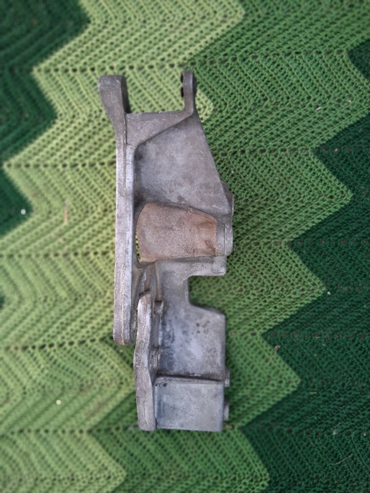 88-95 GMC CHEVY SBC 4.3 5.0 5.7 TBI POWER STEERING ALTERNATOR BRACKET 10118701 - Image 2 of 4