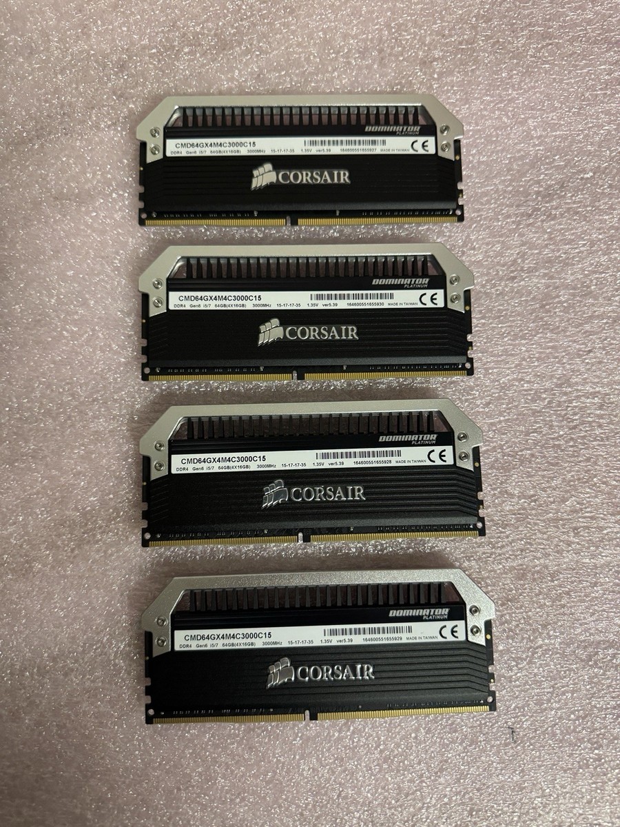 メモリー Corsair Platinum 16GB DDR4 3000MHz Corsair Dominator Platinum 64GB (4x16GB) DDR4 3000MHz Memory Kit