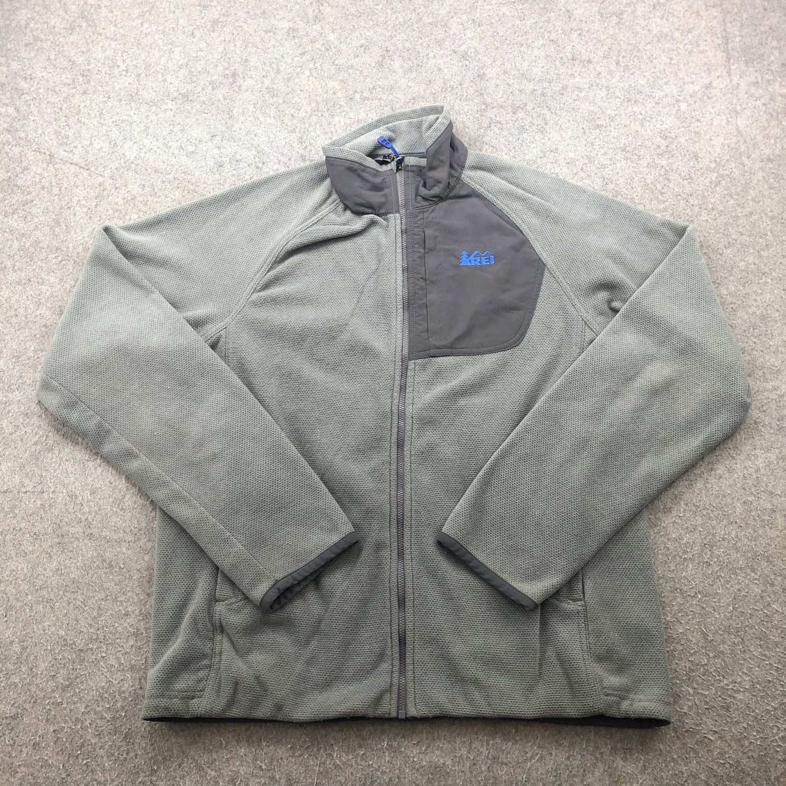 REI Jacket Mens Medium Full Zip Fleece Outdoor Hiking Layer Lightweight Classic