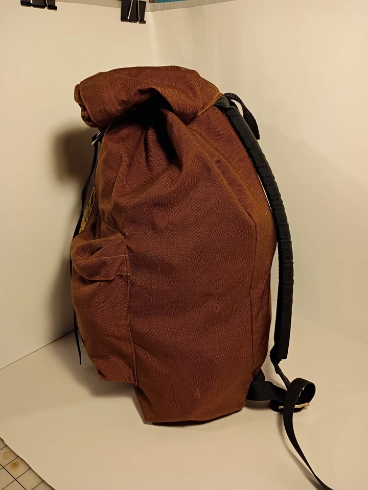 Rare Vtg 1970's DOLT CALIFORNIA TRAVEL BAG BLUE/RED Tag CANVAS Backpack 🎒 Brown - Image 4 of 4