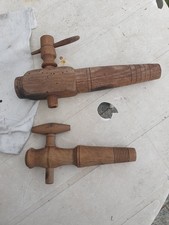 Vecchio Rubinetto In Legno Per Le Botti