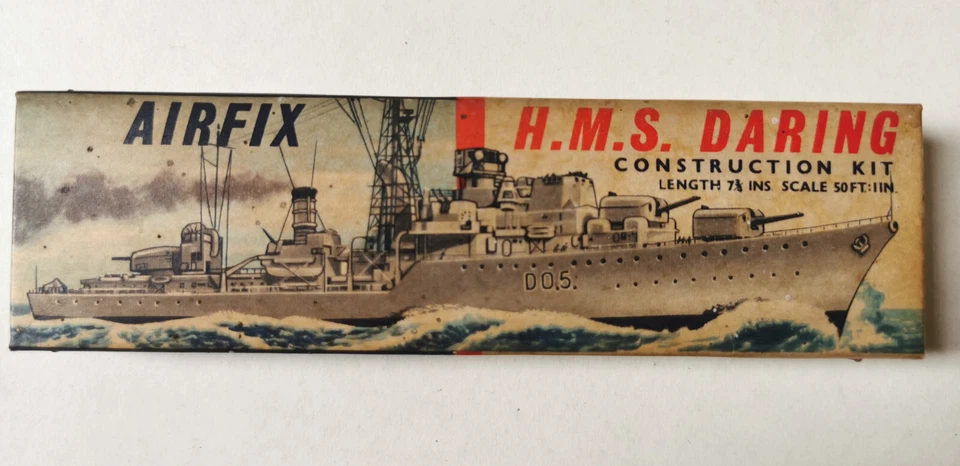 Airfix  H.M.S. Daring  No. F3S   1:600  1961  1 st release  1 edizione OVP - Immagine 2 di 4