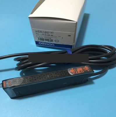 1PCS NEW OMRON sensor E3C-LDA11AT Fast Ship