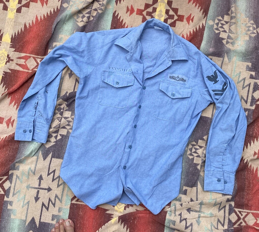 Vintage US Navy 90s USN Chambray Shirt Long Sleeve Blue Vintage US Navy 90s USN Chambray Shirt Long Sleeve Blue