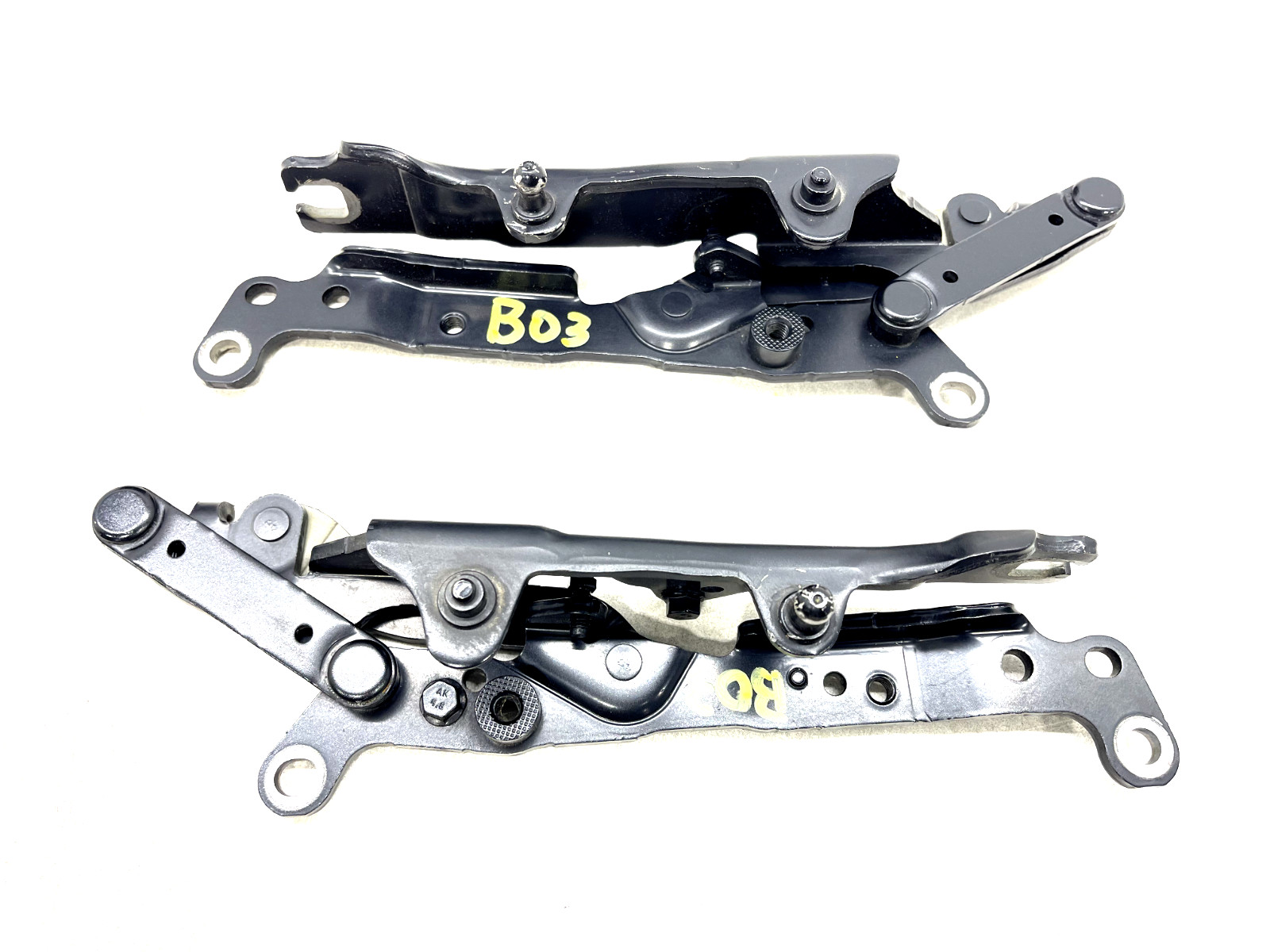 2010-2014 ROLLS ROYCE HOOD PANEL LEFT & RIGHT HINGE SUPPORT OEM SET OF 2