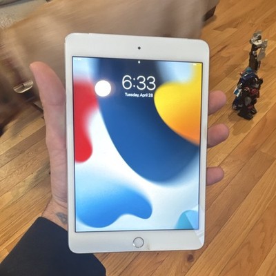 Apple iPad mini 4 Tablet 128GB Silver Wi-Fi 7.9'' iOS iPad mini Series A1550