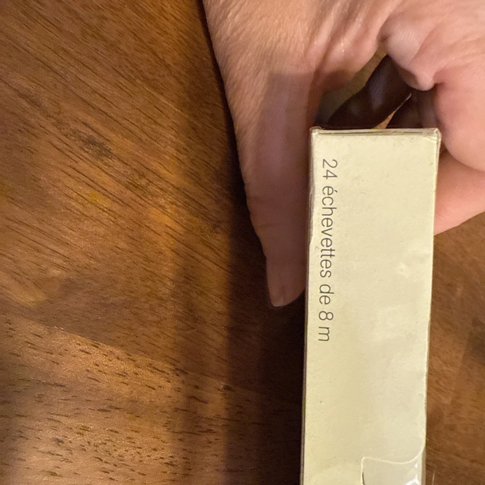 DMC Art 117 Mouline Special 25 Embroidery Floss Box of 24 Skeins GREEN 3347 NEW - Image 4 of 4