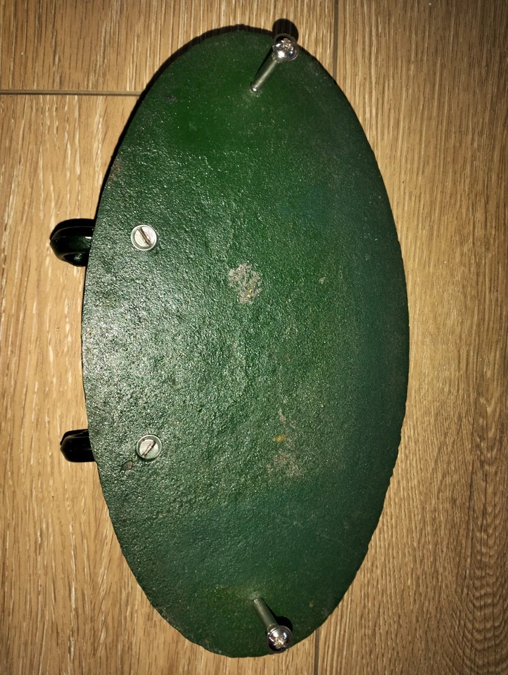 Land Rover Sign Plaque Oval 24.5cmx13.5 cm. - image 3 of 4