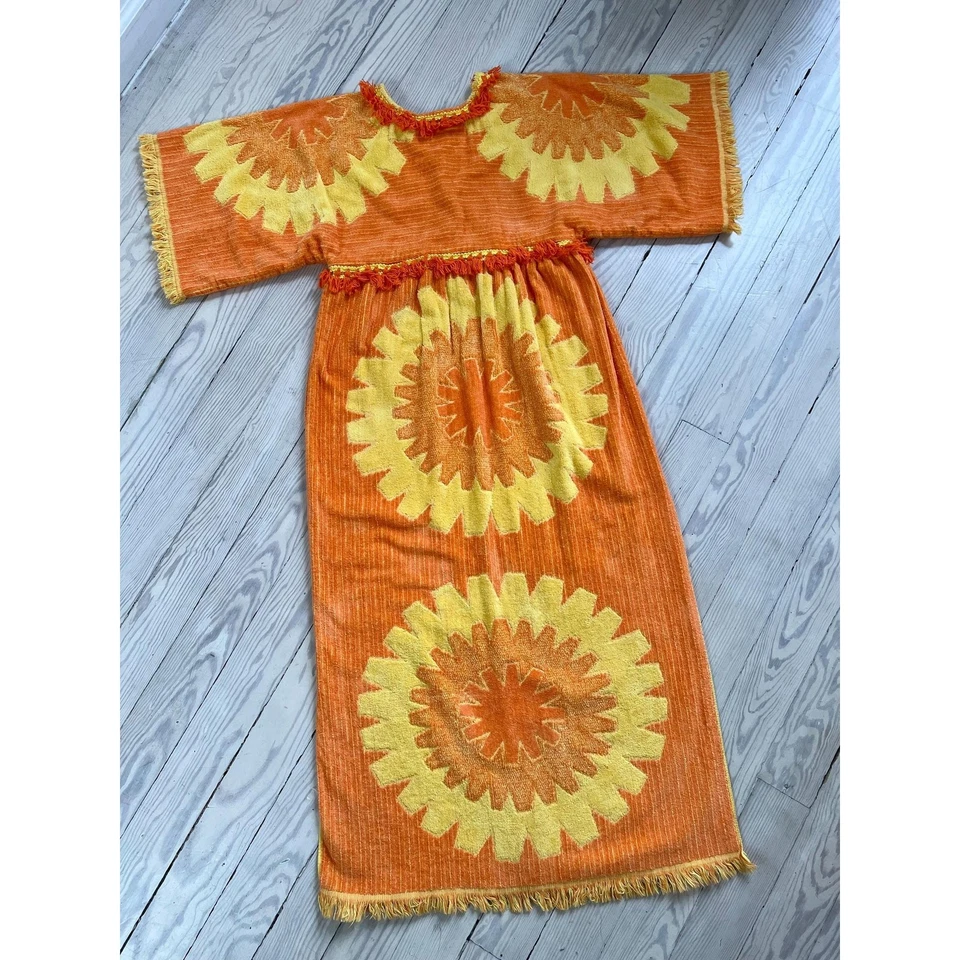 1970s Kaftan / 70s Towel Dress / Small to Medium - Image 3 of 4