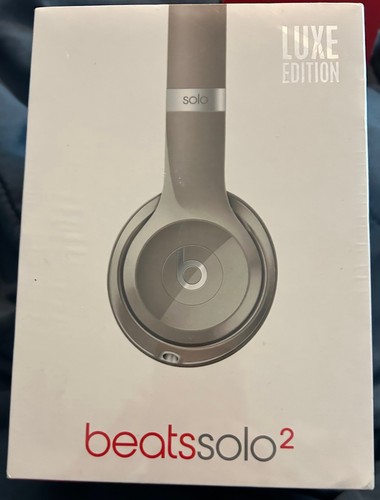 Beats Solo2 Luxe Edition On-Ear Headphones Silver MLA42AM/A Solo 2 - Afbeelding 1 van 6