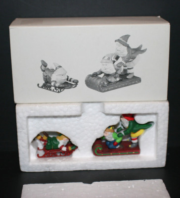 Dept. 56  Heritage Village Snow Christmas  ''Testing The Toys'' Set of 2 5605-7