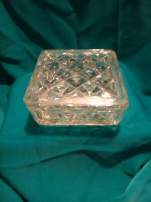 cut glass cigarette box Hawkes Sterling Crystal cut crystal Impressed Hawkes Sterling Brilliant cut crystal Holds cigarillos Vintage Cut Crystal Ashtray Cigarette