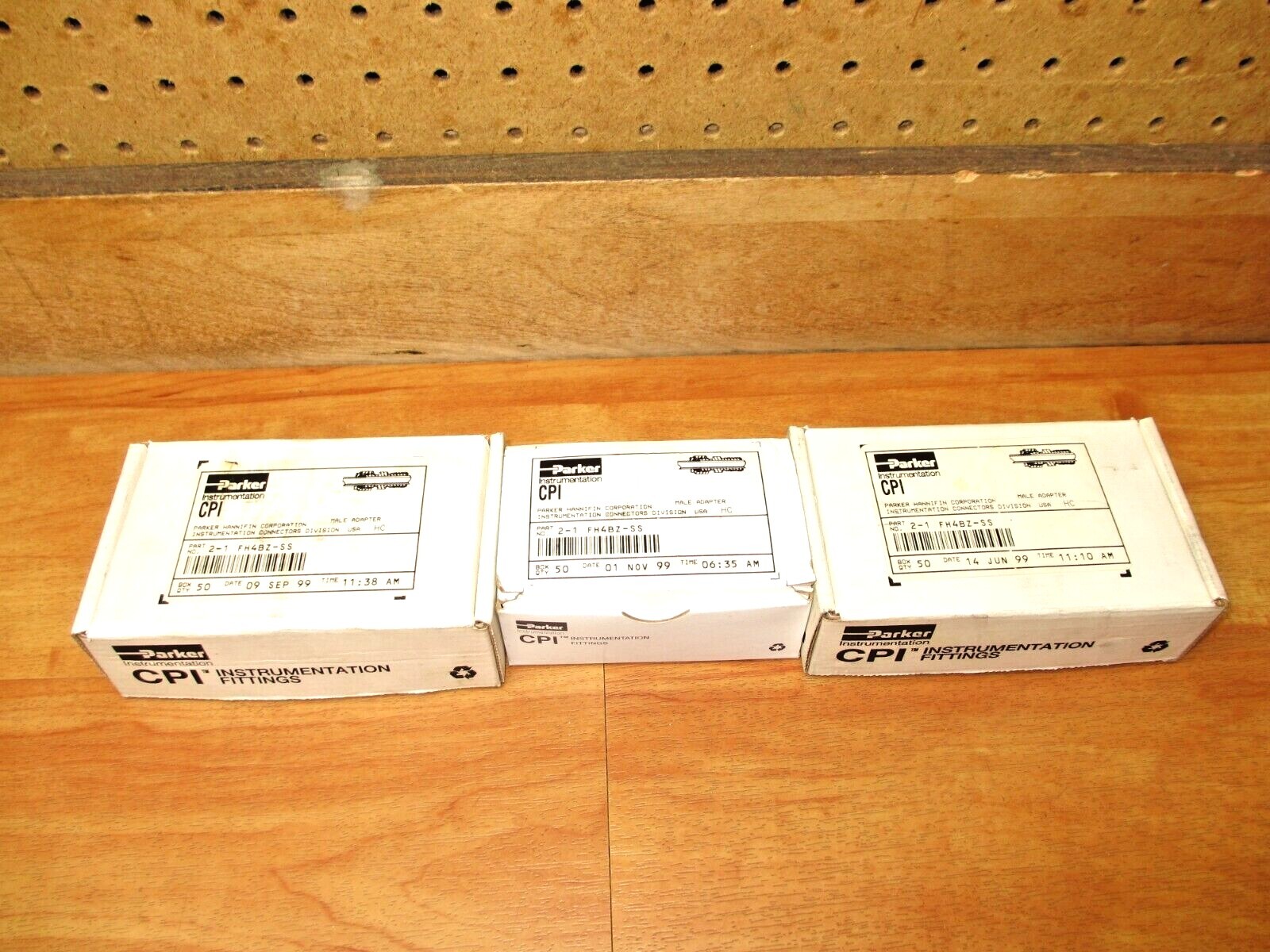 Parker 2-1 FH4BZ-SS (BOX OF 50) *NEW* CPI Instrumentation Fitting