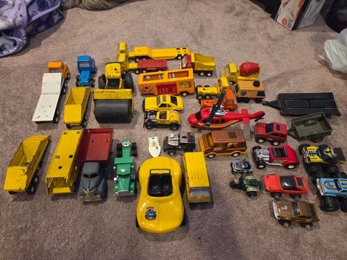 Lot of old/Vintage Tonka trucks, toys, and other non tonka items