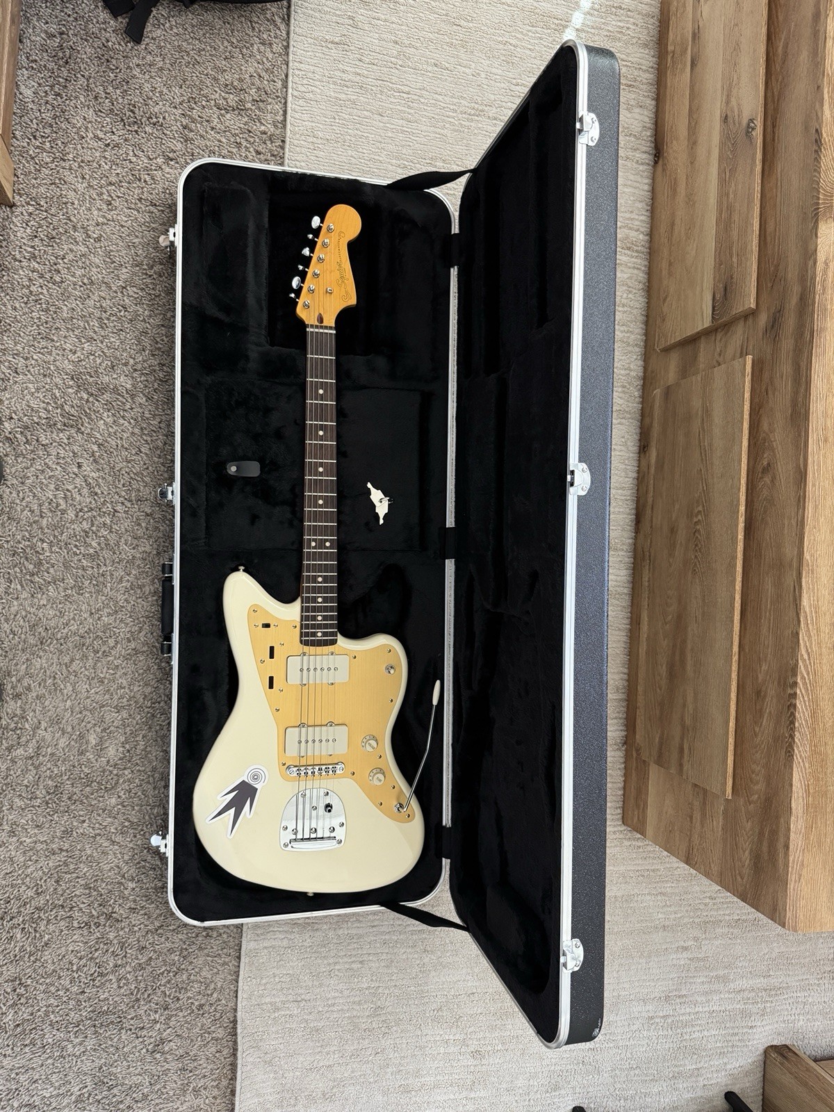 Fender Squire J. Mascis Jazzmaster Electric Guitar Olympic White w / TSA  Case