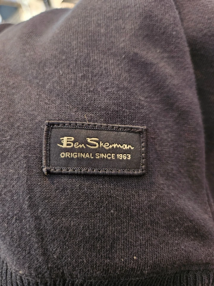 Ben Sherman Navy Quilted Sweatshirt M Crewneck NWOT Modern Mod Oi Active RARE - Image 4 of 4