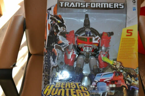 Figurines et statues jouets de transformers et robots avec transformers