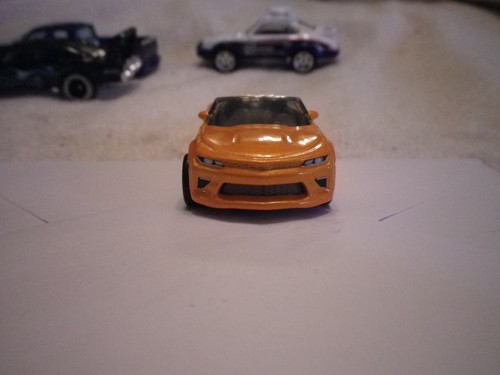 2018 Matchbox Orange 16 Camaro SS Convertible Hot Wheels Custom Real Riders - Picture 2 of 5