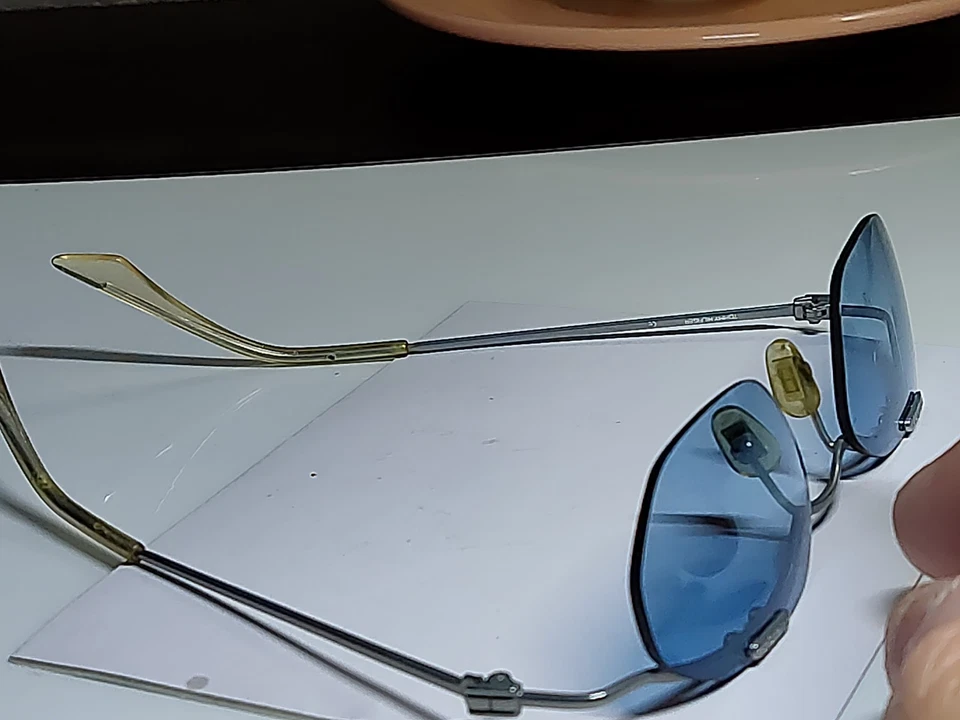 复古 Tommy Shades 型号 5100 银色无框黄油 00 浅蓝色镜头 1990 年代 — 第 4/4 张图片