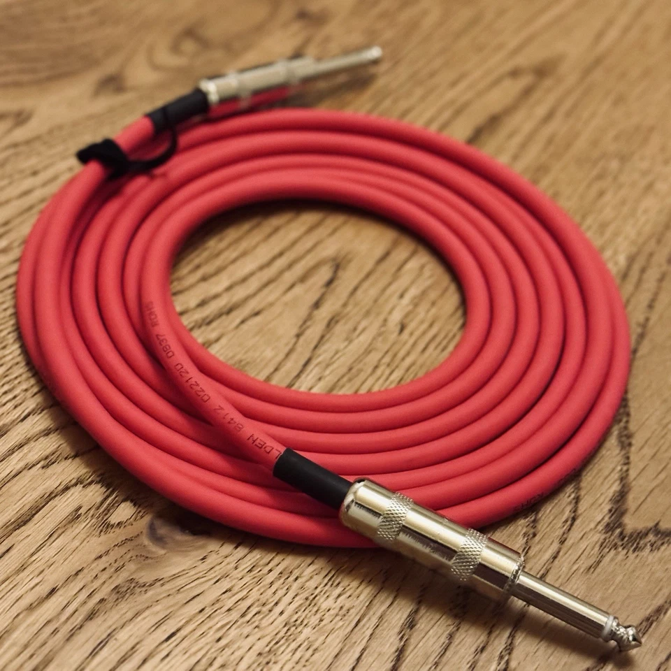 Cabo de guitarra 10 pés BELDEN 8412 vermelho com Switchcraft 280/280 – Novo em folha - Imagem 2 de 4