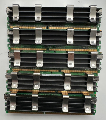 Original. Apple MacPro 5 x 1GB RAM DDR2 MT18HTF12872JDY-80ED6D4 mit Kühlkörper