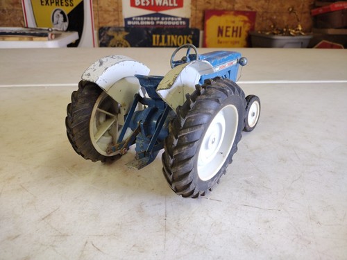 Vintage Ertl 1/12 Scale Ford 4000 Blue & Grey Tractor 3 Point Hitch - Picture 7 of 19