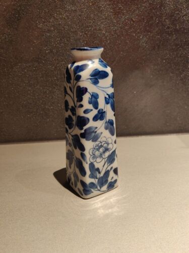 Vase Gefäß Floral Blume Romantik Porzellan Porcelain Keramik Artdeco weiß Blau - Bild 1 von 10