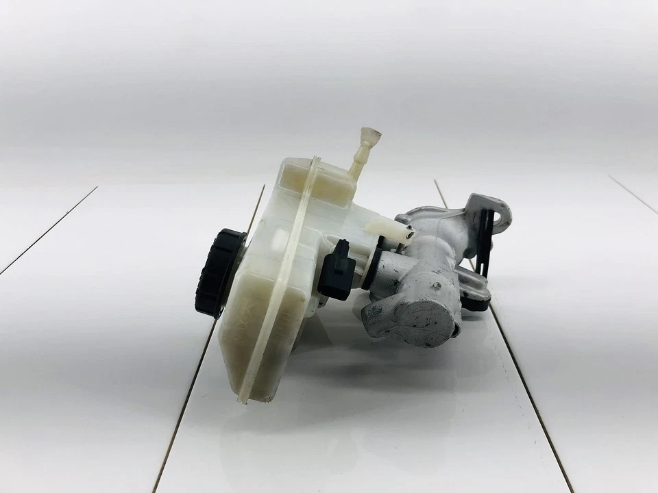 15-20 AUDI A3 QUATTRO 2.0L AWD FRENO HIDRÁULICO CILINDRO MAESTRO Y DEPÓSITO OEM Foto 3 de 4