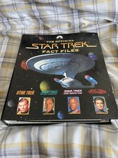 The Official Star Trek Fact Files Collectable Sci-Fi Binder with issues 1-28