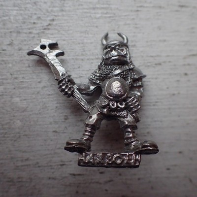 Citadel Warhammer 80s Reg Renown RRD3 Harboth's Orc Archer Command Leader