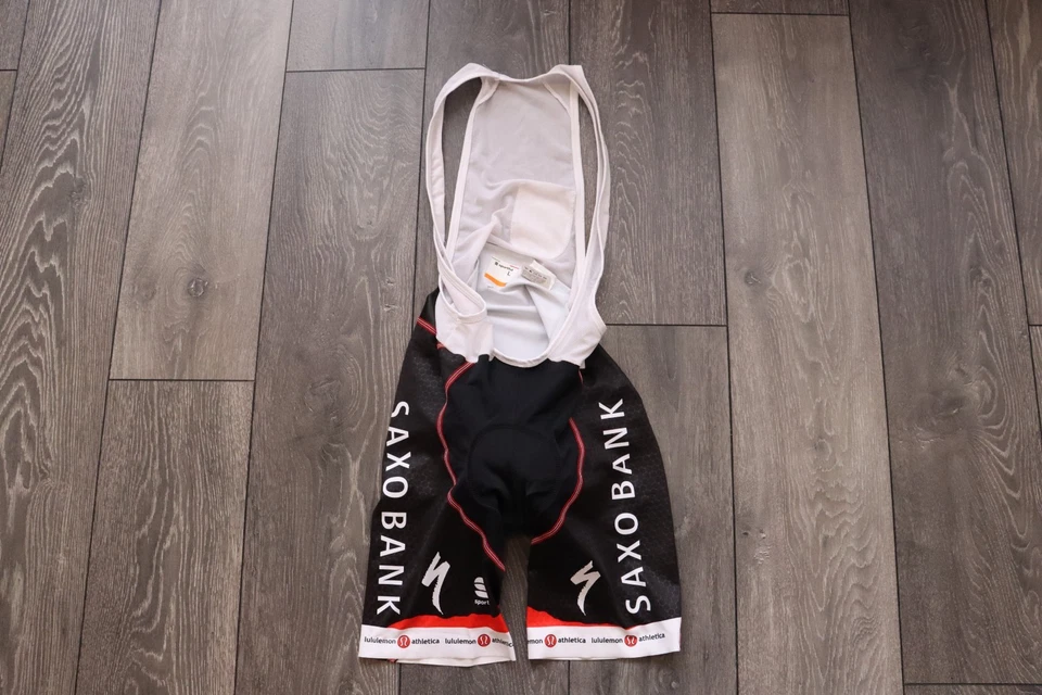 SAXO BANK SPORTFUL MENS BIKE CYCLING BIB SHORTS SIZE MENS LARGE SAXOBANK TEAM - Image 2 of 4