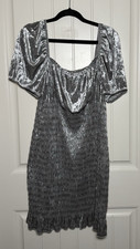 NWT H&M Divided  Women Gray Bodycon Smocked Velour  Short Puff Sleeve Dress M