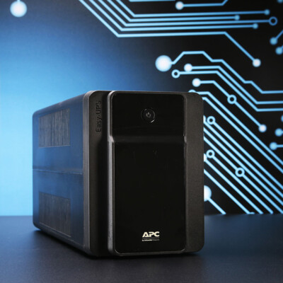 APC Easy UPS BVX1600LI // 1600VA, 1x C14, 6x C13