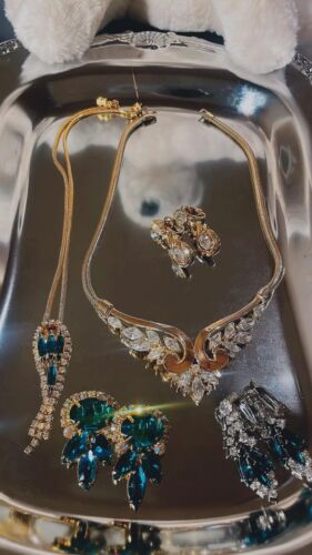 vintage crown trifari jewelry lot Juliana