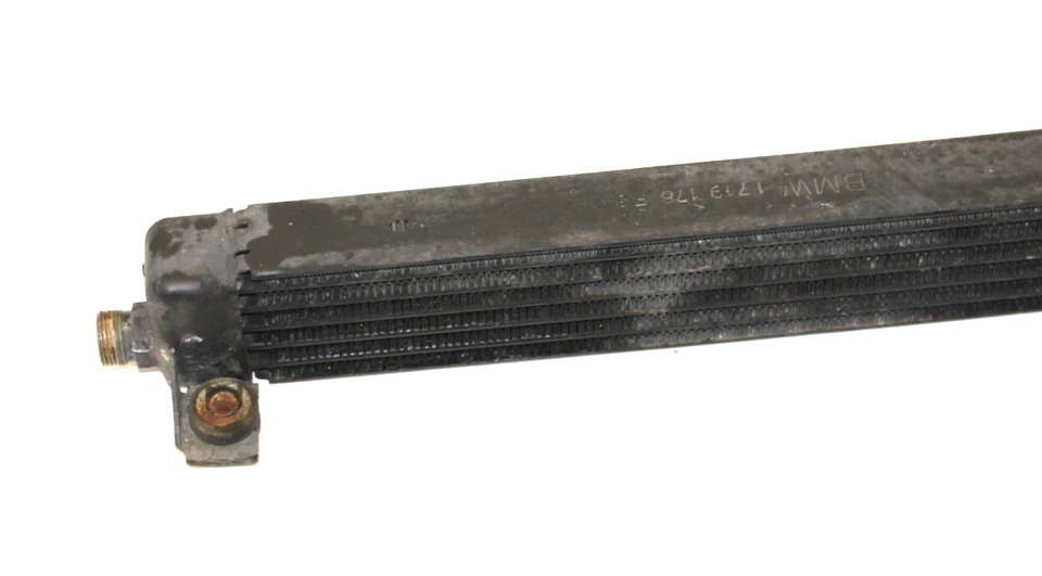 ENFRIADOR DE ACEITE DE MOTOR BMW ORIGINAL E24 E30 87-92 BEHR 17211719178 325I 325IX M6 Foto 2 de 4